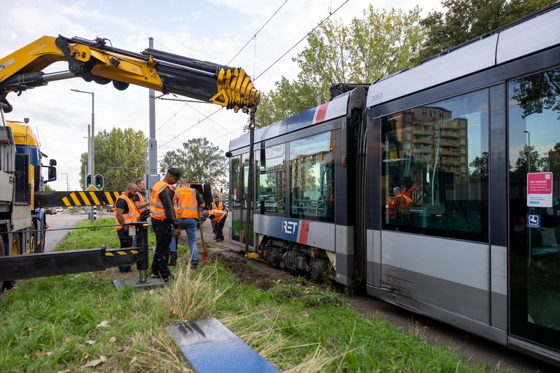 Tramverkeer gestremd door ontsporing in Schiedam